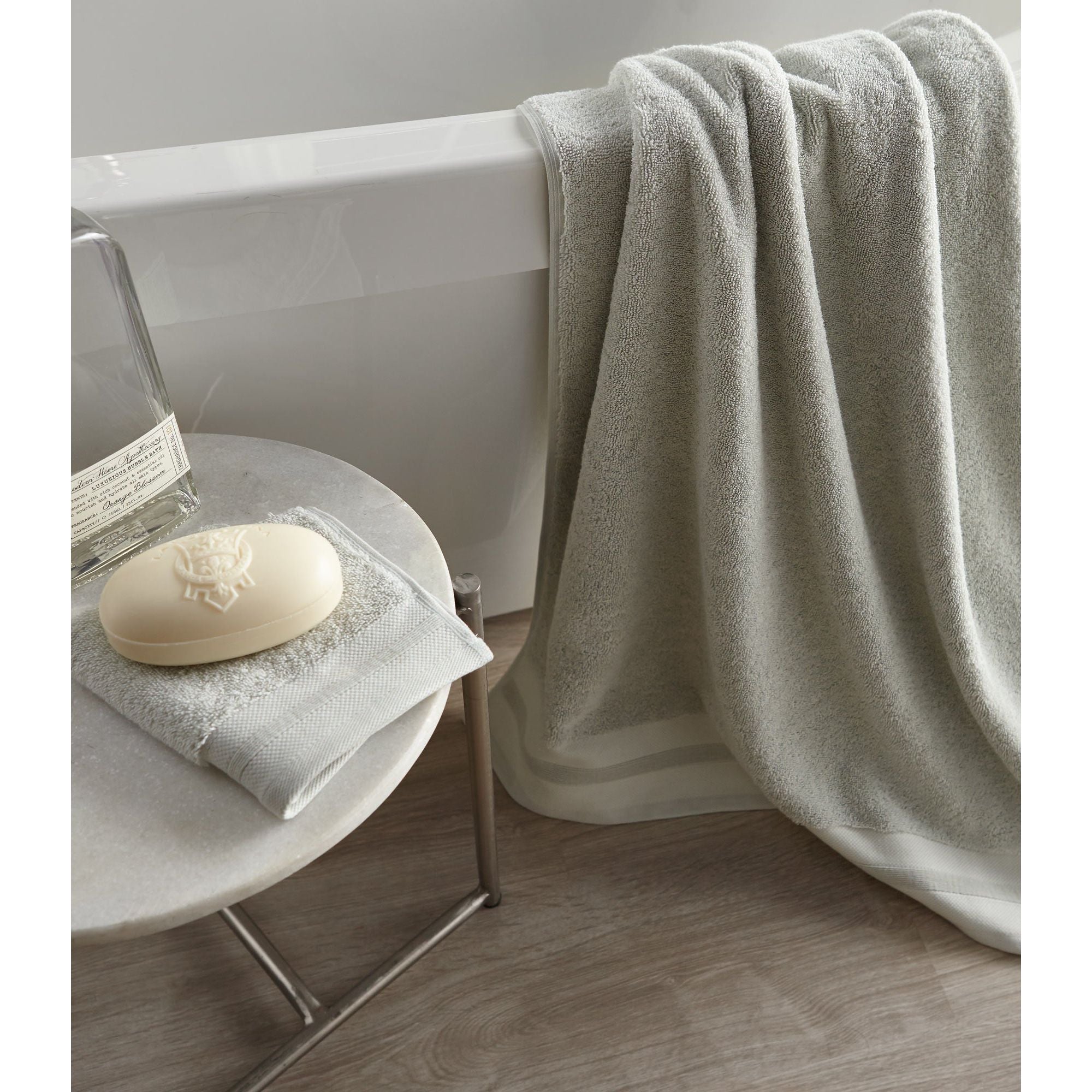 Peacock Alley COR -W SGE Coronado White