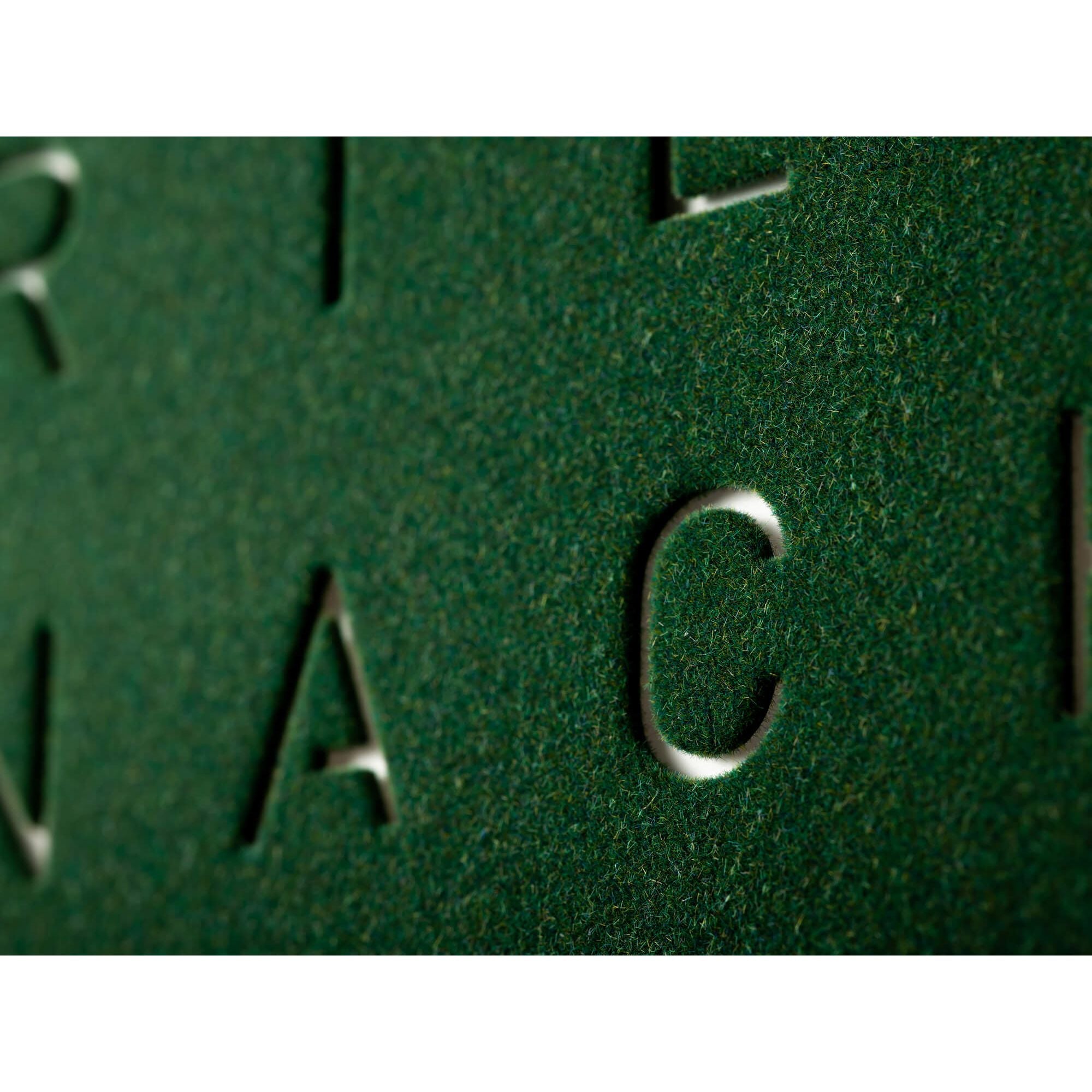 QLOCKTWO QT4RGVC QLOCKTWO EARTH 45 Green Velvet