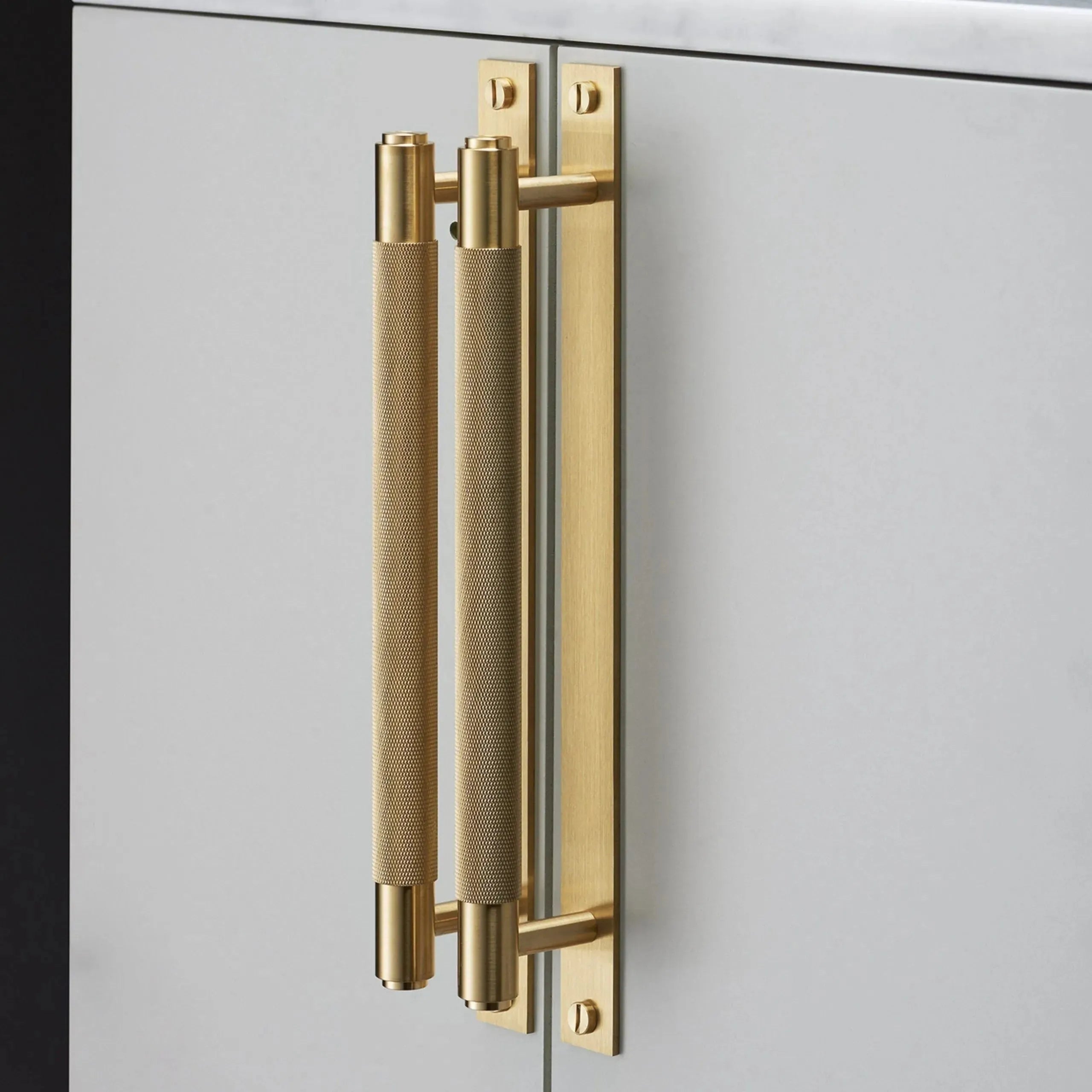 Buster + Punch - Pull Bar - Linear - NPB-05341 | The Rug District