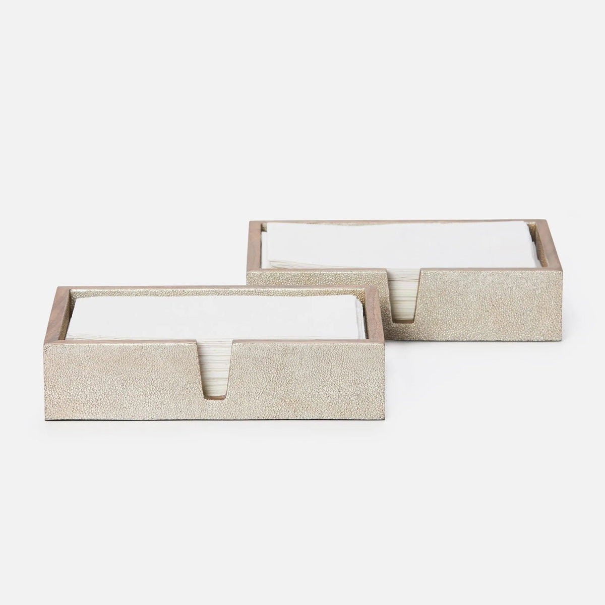 Pigeon and Poodle PP000939 Manchester Hand Towel Tray in Cloud Gray Realistic Faux Shagreen