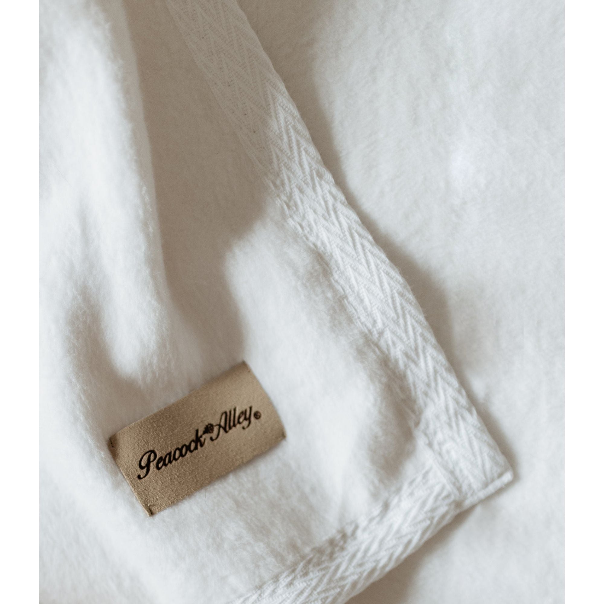 Peacock Alley ALL -C LIN  All White