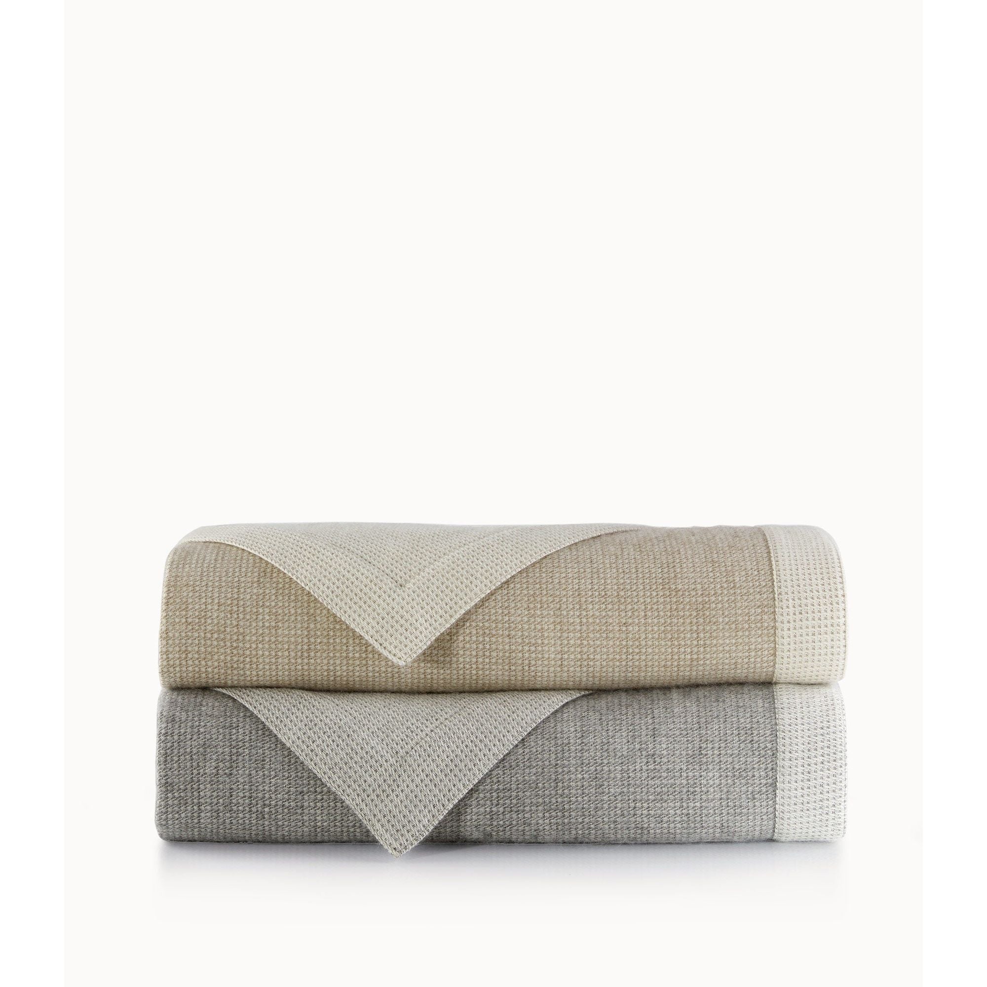 Peacock Alley AGL -Q LIN  Angelo Grey