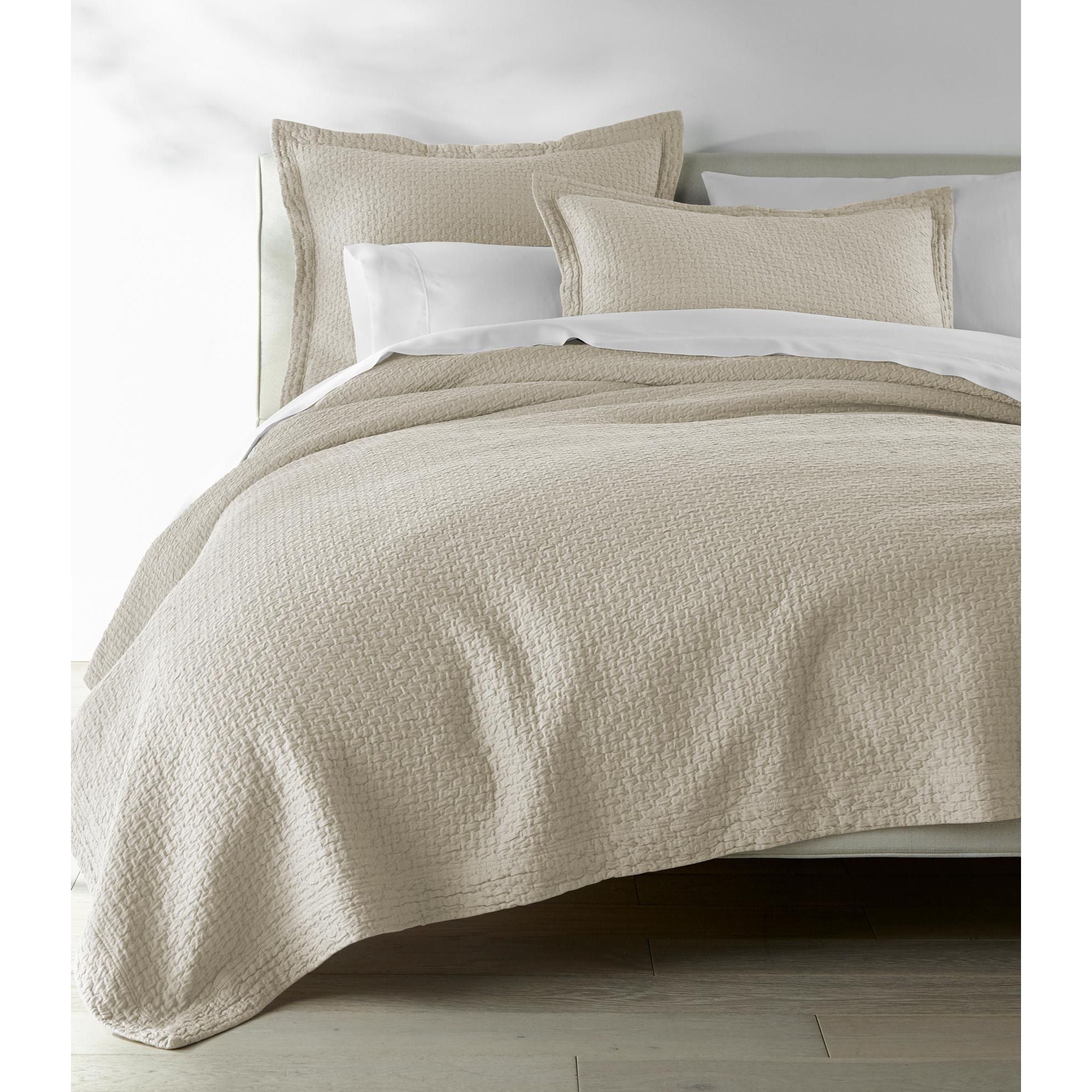 Peacock Alley JUL -4Q LIN  Juliet Beige