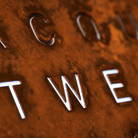 QLOCKTWO LG4RT QLOCKTWO EARTH 90 Creator's Edition Rust